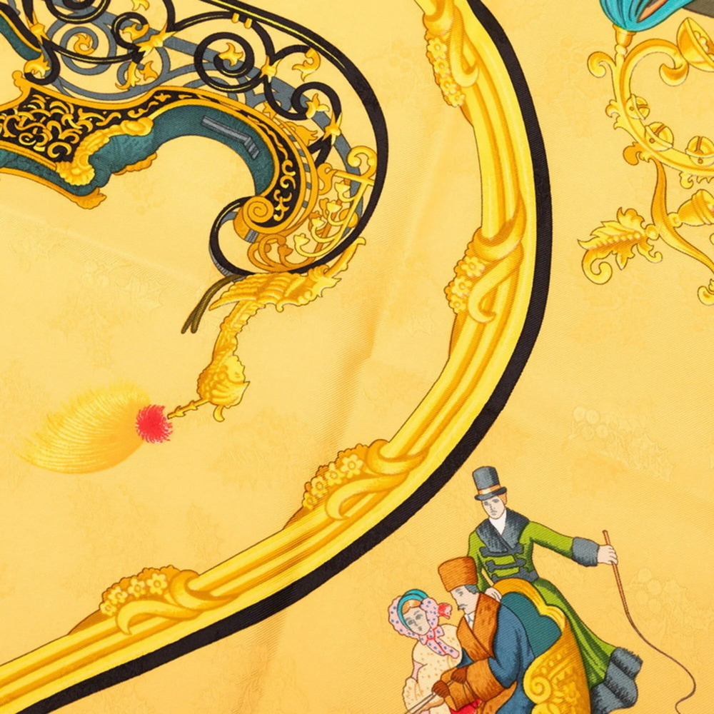 HERMES Green Silk Scarf - Picture 4 of 8